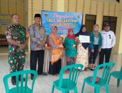 Babinsa Grujugan Kopka Sukardi Jadi Garda Depan Kawal Penyaluran BLT Dana Desa 2025