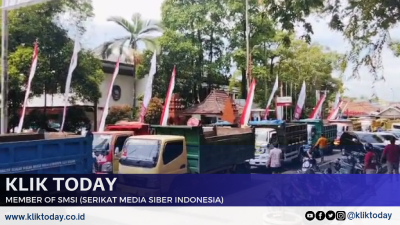 Tolak Kebijakan Baru, Ratusan Sopir Truk NTSR Datangi DPRD Nganjuk