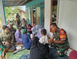 Babinsa Sertu Johari Turun Langsung Dampingi Balita dan Lansia di Bandelan