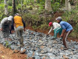 Pengerasan Badan Jalan Capai 38% di TMMD ke-124 Kodim 0422/Lampung Barat