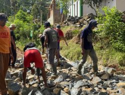 Pengerjaan Fisik TMMD ke-124 Kodim 0422/Lampung Barat Capai 50 Persen