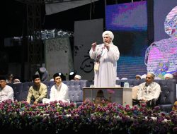 Ribuan Jamaah Padati Kampung Arab, Dandim 0822/Bondowoso Hadiri Tabligh Akbar Majelis Rasulullah SAW