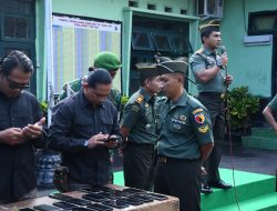 Cegah Penyalahgunaan, Dandim 0822 Bondowoso Gelar Pemeriksaan Mendadak HP Anggota