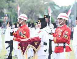Parade Senja HUT ke-80 RI di Bondowoso Berlangsung Khidmat dan Penuh Semangat Nasionalisme