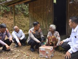 Aksi Sosial Kapolres Bondowoso: Bantu Warga Andungsari di Lima titik