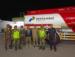 Patroli Skala Besar di Grujugan, TNI, Satpol PP, dan Banser Bersatu Jaga Kamtibmas Malam Hari