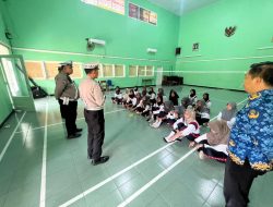 Polantas Sapa Siswa SMAN 1 Tenggarang, Tanamkan Budaya Tertib Lalu Lintas di Ops Zebra Semeru 2025