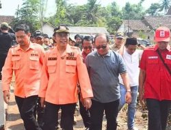 Bupati Bondowoso Salurkan Bantuan ke Korban Puting Beliung di Pengarang, Tegaskan Pemerintah Hadir di Garis Terdepan