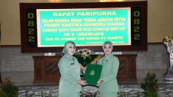 Persit KCK Cabang XXXVI Kodim 0822 Bondowoso Gelar Sertijab Ketua, Ny Achmad Yani Resmi Serahkan Jabatan kepada Ny Prawito