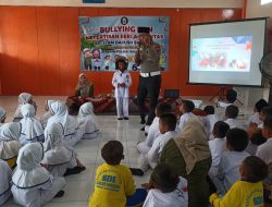 Cegah Bullying Sejak Dini, Polsek Warujayeng Beri Edukasi Keselamatan Berlalu Lintas di SDI Darush Sholihin