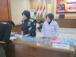 Satresnarkoba Polres Kediri Jalani Tes Urine Mendadak, Tegaskan Komitmen Bersih Narkoba