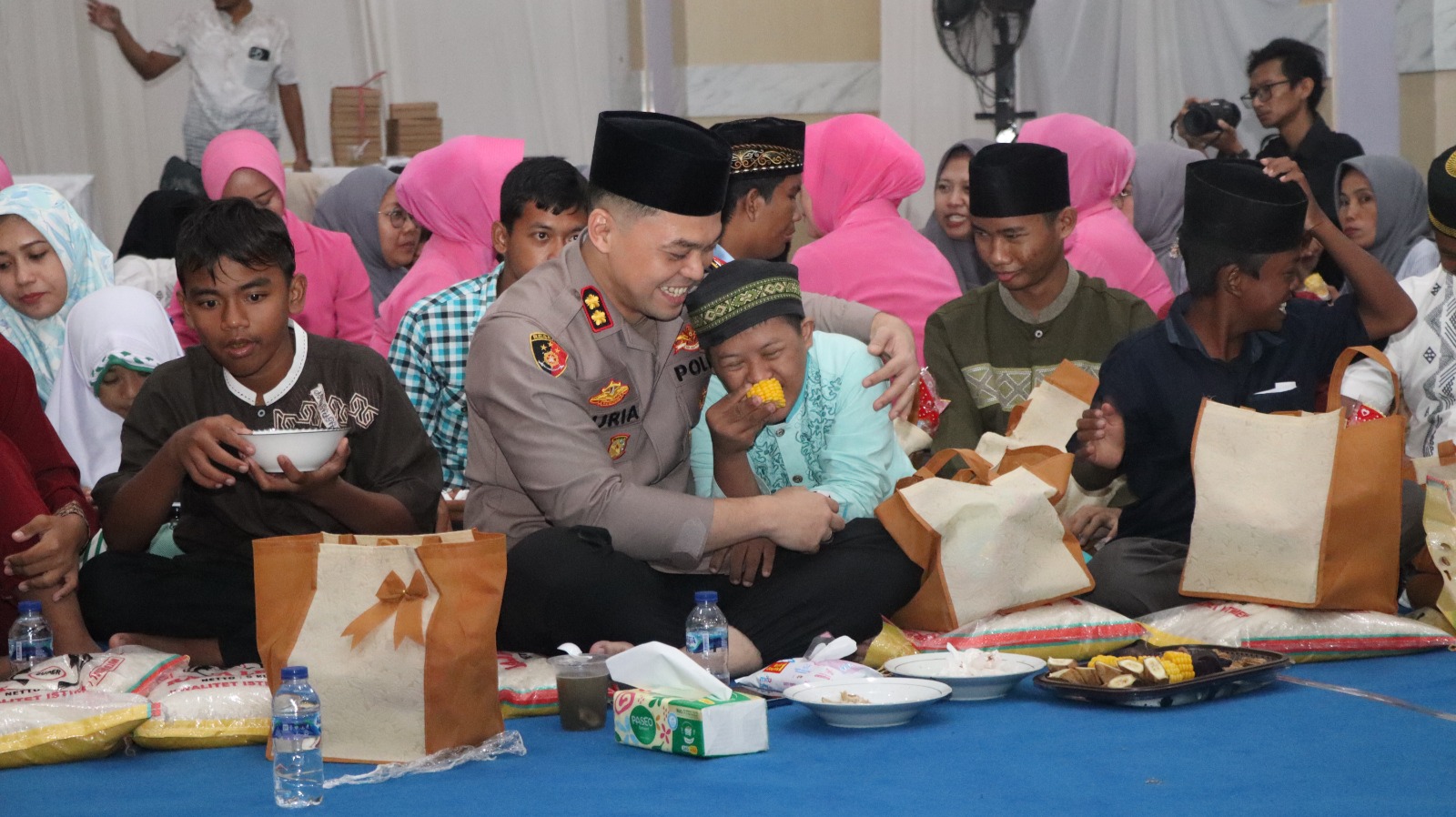 Tebar Kepedulian di Bulan Ramadan, Kapolres Nganjuk Buka Bersama dan Santuni Anak Disabilitas