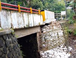 Setelah Jembatan Sentong Kini di Pekauman, Akses Vital Bondowoso–Jember Terancam, Penanganan Darurat Dinilai Tak Cukup