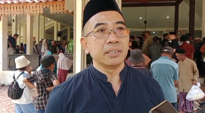 Tak Hanya Sembako PDAM Bondowoso juga Bagikan Amplop Kepada 1500 Kaum Duafa dan Anak Yatim