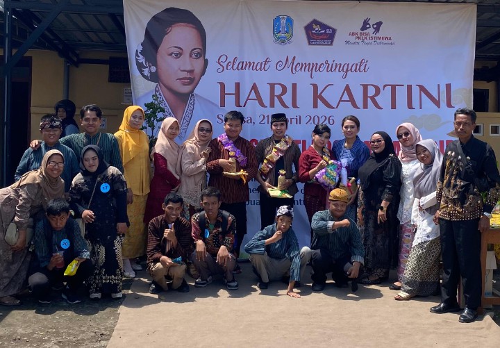 Peringatan Hari Kartini di SLB Santikosolamastrip, Tanamkan Percaya Diri dan Semangat Kesetaraan ABK