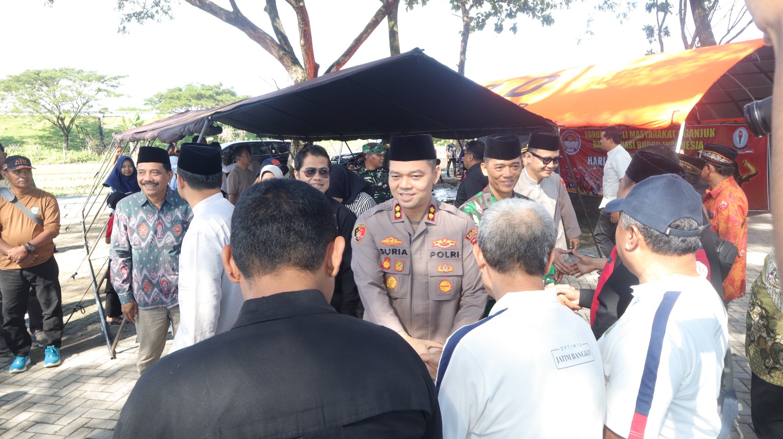 Tak Hanya Pengamanan, Polres Nganjuk Sediakan Tenda Nyaman bagi Peziarah Marsinah di Hari Buruh