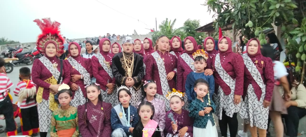 Kontingen Nomor 13 Bagorwetan Spectacular Semarakkan Pawai Budaya HUT ke-81 RI