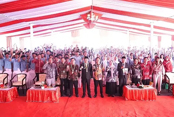 Bupati Bondowoso Dorong Pelajar Melek Finansial, KEJAR Jadi Bekal Menuju Generasi Mandiri