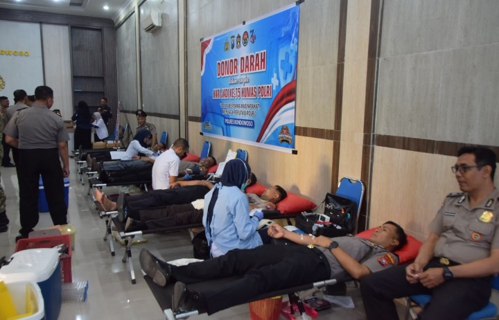 Peringati HUT Humas Polri ke-75, Polres Bondowoso Kumpulkan 41 Kantong Darah